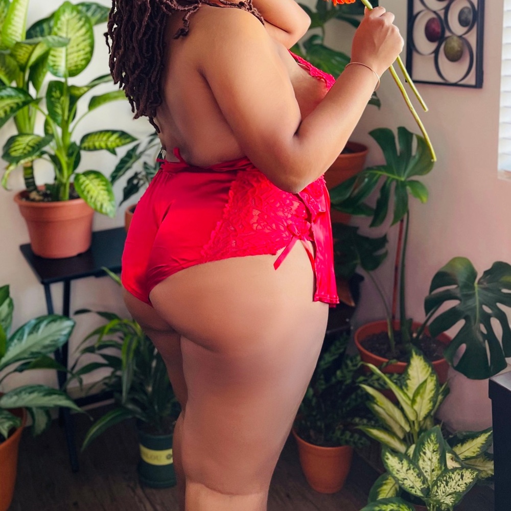 Red Cami Set - Picture 2 of 5